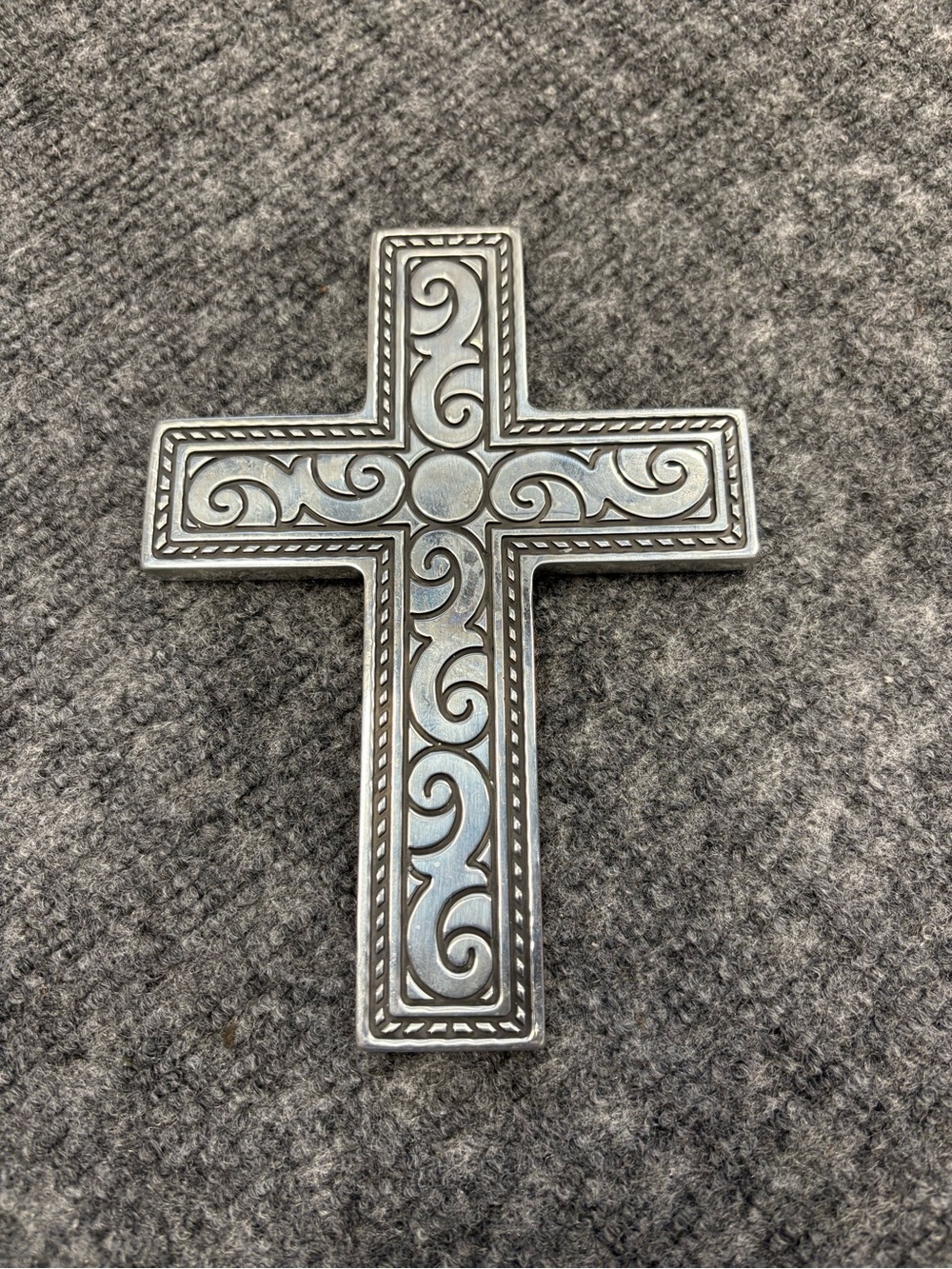 Ornate Silver Scroll Wall Cross - Elegant Home Accent